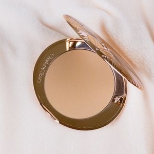 Charlotte Tilbury Airbrush Matte Bronzer